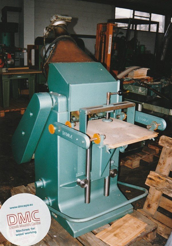 1830_02.jpg